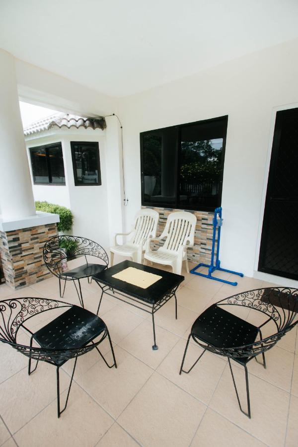 Bahay Ni Kikay Vacation Rental - Wifi Included General Santos City Exterior foto